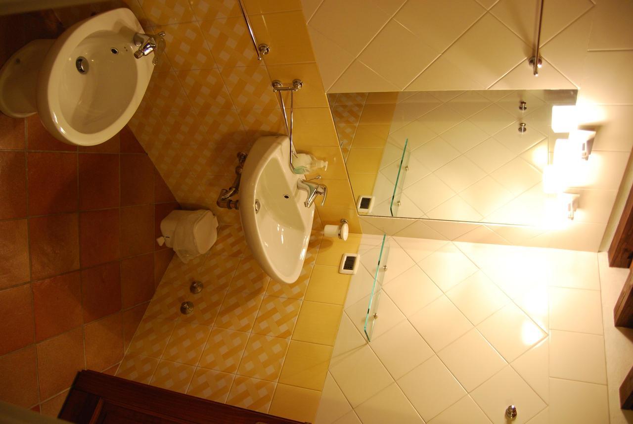 Agriturismo Ragoncino Lajatico Zimmer foto